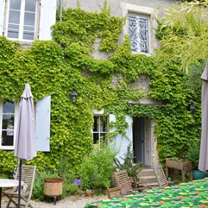 Photo de la façade extérieure de l'Atelier des Sources