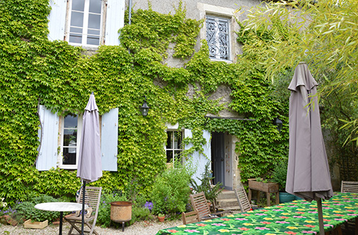 Photo de la façade extérieure de l'Atelier des Sources